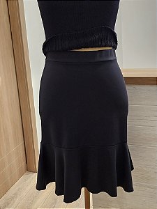 Saia curta com babado