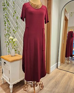 Vestido midi com bolso cor vinho