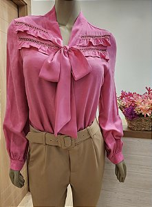 Blusa manga longa com babados e laço frontal 🩷