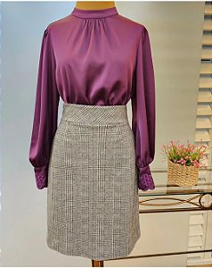 Blusa acetinada manga longa cor roxo 💜