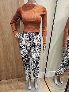 Calça jogger maxi onça