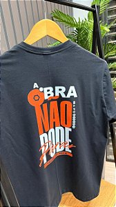 Camisa Equipe de Mídia - Preta "A obra não pode parar"
