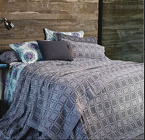 Colcha Ouro Preto Queen Size