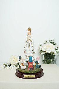 Nossa Senhora de Fátima com pastorinhos - manto branco (20cm)