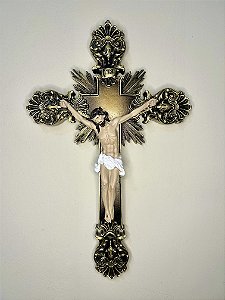 Cruz de parede em resina - 38 cm