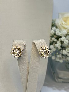 Brinco Semijoia Cruz Delicado