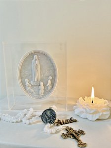 Kit Caixa Acrílica Nossa Senhora de Fátima com Terço