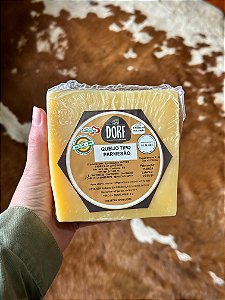 QUEIJO TIPO PARMESÃO DORF - CUNHA 180 DIAS DE MATURAÇÃO