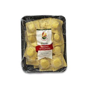 Ravioloni de Queijo de Cabra, Figo Assado, Presunto Parma e Mel