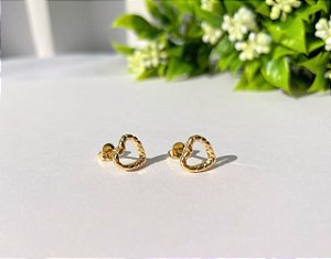 Brinco coração fio torcido