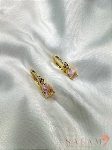 brinco gota rosa
