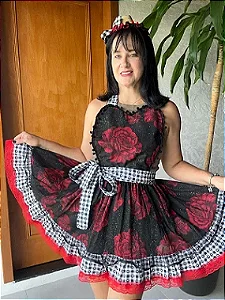 Avental Junino Rosas com glíter 120cm