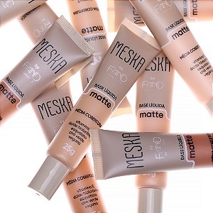 Base Líquida Matte Meska by Fand Makeup Média Cobertura Resistente a Água Leve e Confortável