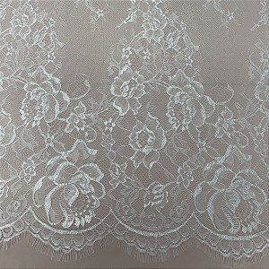 Renda Chantilly 40004 Branca - valor referente peça de 3 metros