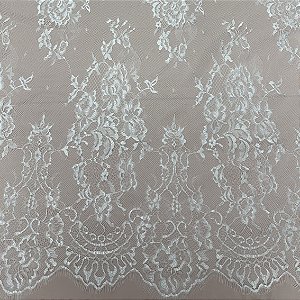 Renda Chantilly 40006 Branca - valor referente peça de 3 metros