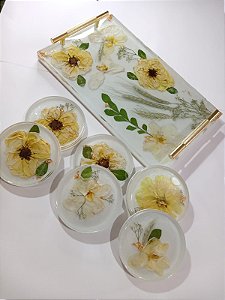 BANDEJA COM 6 PORTA COPOS FLORES