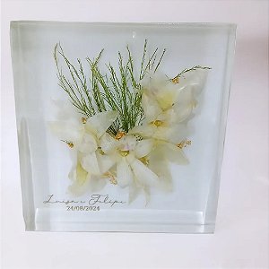 FLORES NA RESINA 15*15*4,5CM