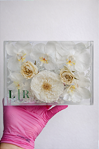 ETERNIZAÇÃO BUQUE COM CONVITE NO VERSO 20*30*6