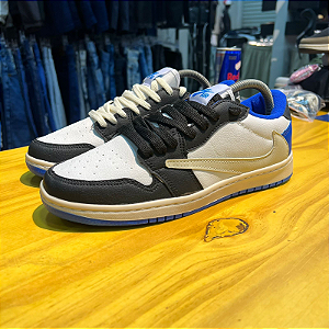 JORDAN 1 RETRO x FRAGMENT DESIGN x TRAVIS SCOTT LOW BLUE