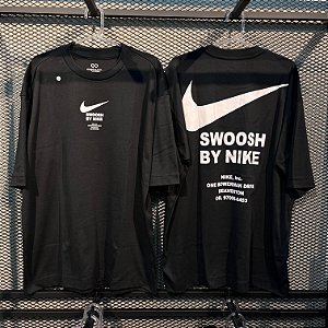 CAMISETA OVERSIZED NIKE BY SWOOSH