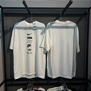 CAMISETA OVERSIZED NIKE INC.