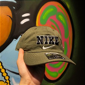 BONÉ NIKE LETREIRO