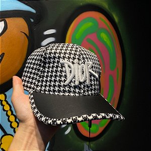 BONÉ DIOR