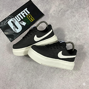 TÊNIS NIKE COURT VISION  ALTA