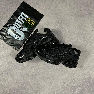 TÊNIS TN 7 TRIPLE BLACK