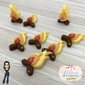 Aplique Fogueirinha em Biscuit