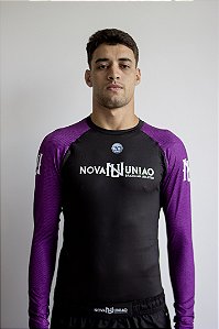 Rashguard NU collab Tauron . Manga Longa . Roxa