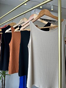 BLUSA CANELADA REGATA