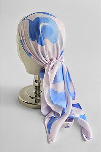 Lenço Pétala Azul | 90 x 90