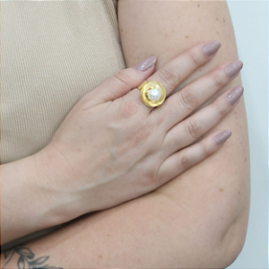 ANEL REGULÁVEL COM PÉROLA CENTRAL