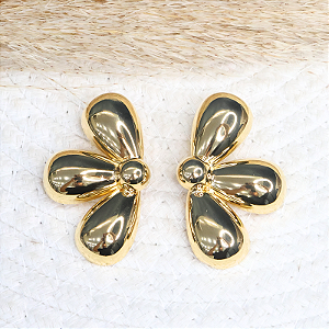 BRINCO MEIA FLOR ABAOLADA