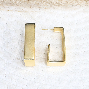 BRINCO ARGOLA RETANGULAR