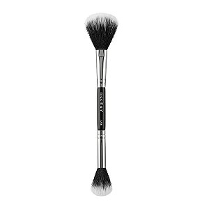 Pincel para Contorno e Iluminador Macrilan Ultra Essencial U06