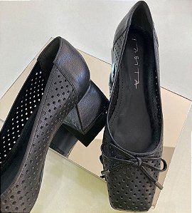 SCARPIN BICO QUADRADO COM LAÇO VAZADO TABITA