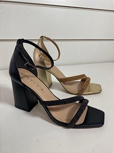 SANDALIA STRASS FECHADA NO CALCANHAR TABITA