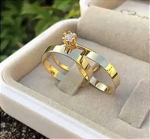 Par de Alianças Reta 4mm+Solitario de brinde💍
