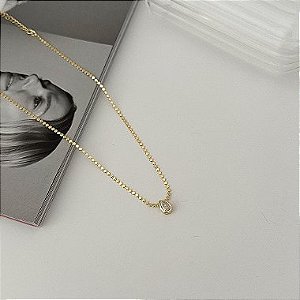 Choker bolinhas achatadas com gota em zircônia