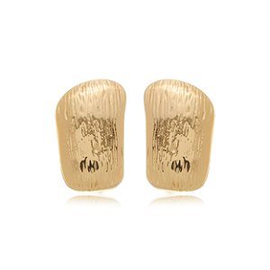 Brinco liso dourado banho em ouro 18k