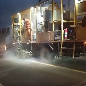 Pintura de Demarcação a Quente com Termoplástico por Aspersão