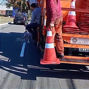 Pintura de Sinalização com Plástico a Frio Tricomponente