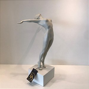 ESCULTURA EQUILÍBRIO - AREIA BEGE.