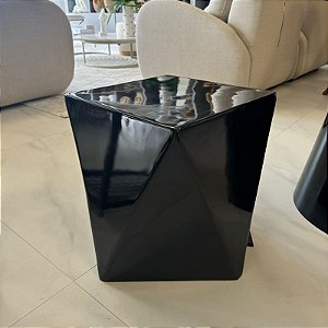 SEAT GARDEN QUADRADO TRIANGULO PRETO