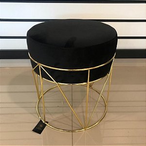 PUFF SARAH PRETO COM DOURADO