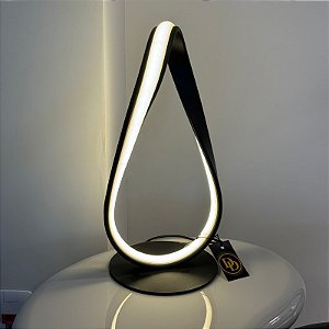 ABAJUR LUMINARIA FLOW COM LED COR PRETA 38CM