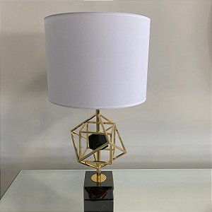 ABAJUR DOURADO DETALHE EM MARMORE COM CUPULA CILINDRO .