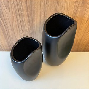 VASO ONDA PRETO FOSCO G 42cm M 32cm